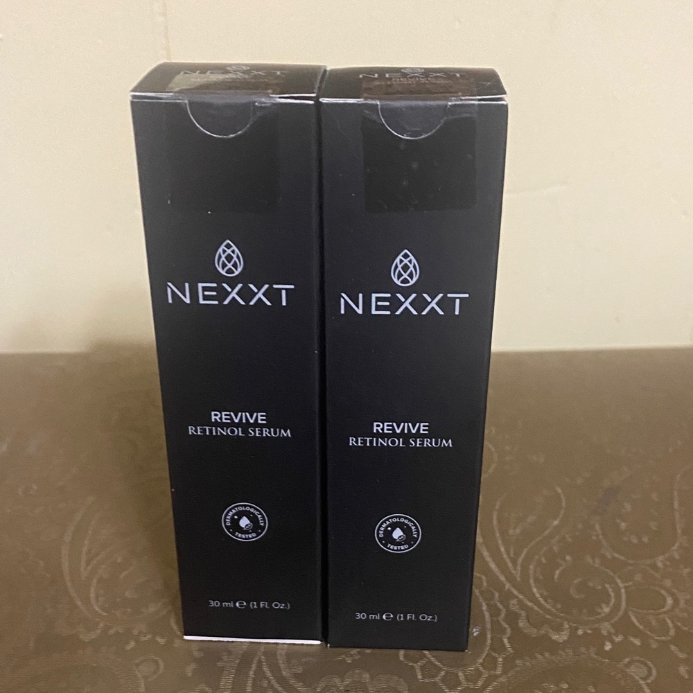 Nexxt Revive Retinol Serum - Sleek Black
